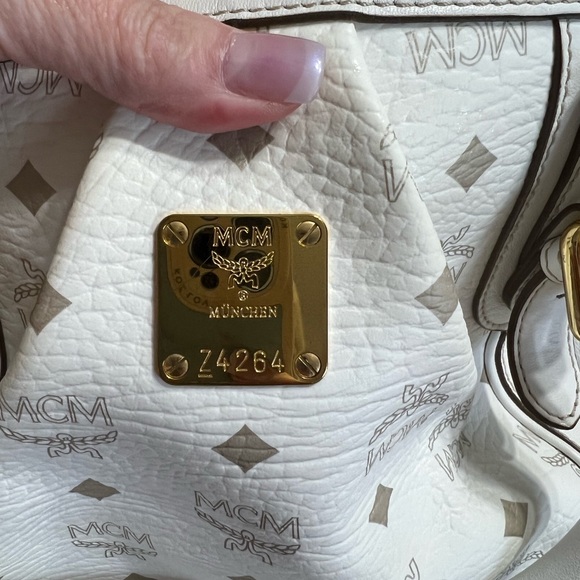 Authentic MCM 2 way - Picture 5 of 6